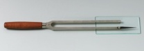 Stimmgabel mit Schreibspitze Stimmgabel mit Schreibspitze