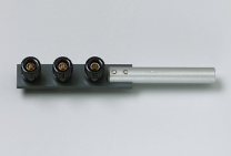 Isolierhalter mit 3 Klemmen Isolierhalter mit 3 Klemmen