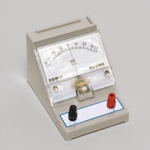 Schülergalvanometer, mV-Skala, im Pultgehäuse